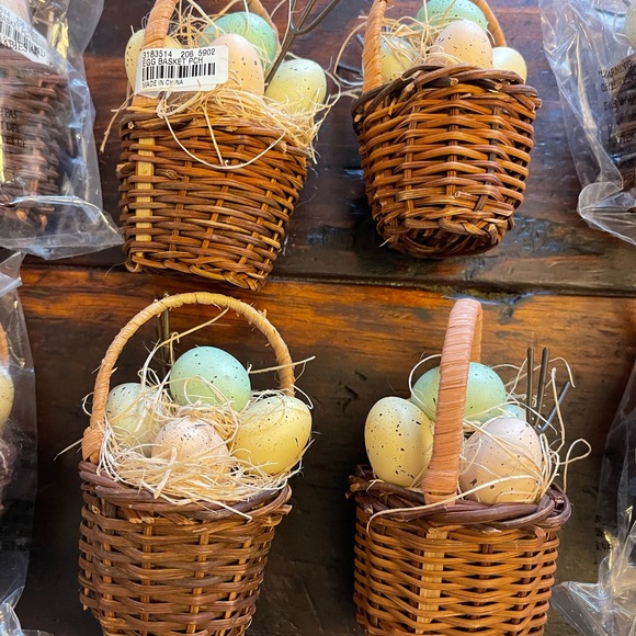 Set of 8 POTTERY BARN EASTER ORNAMENTS - Picture 4 of 5